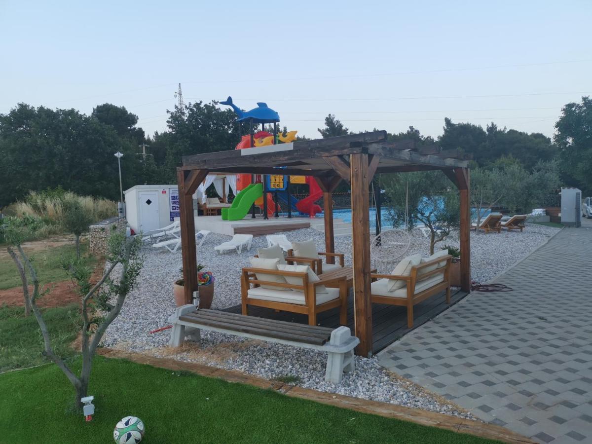 Jacuzi Cottage In The Olive Grove Pula Eksteriør billede
